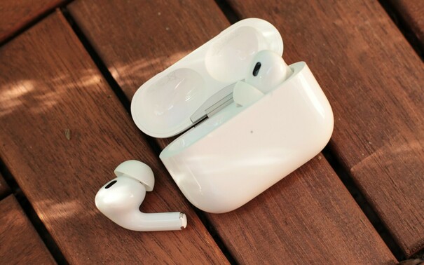 second generation airpods pro and their case